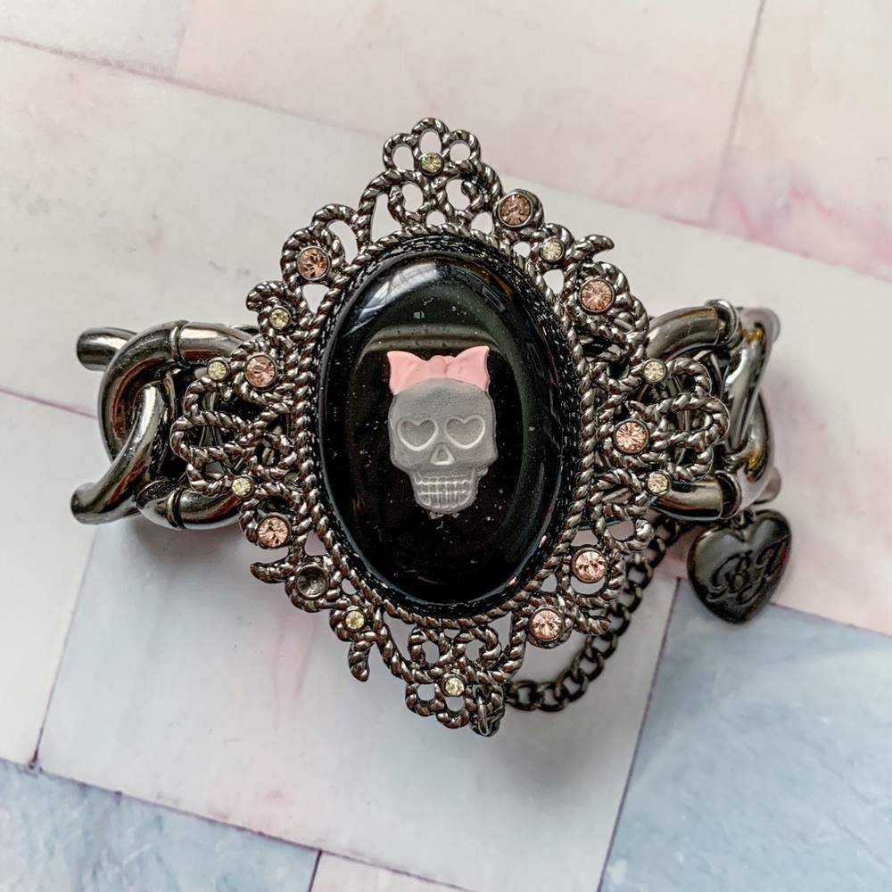 Betsey Johnson Skull Cameo Bracelet